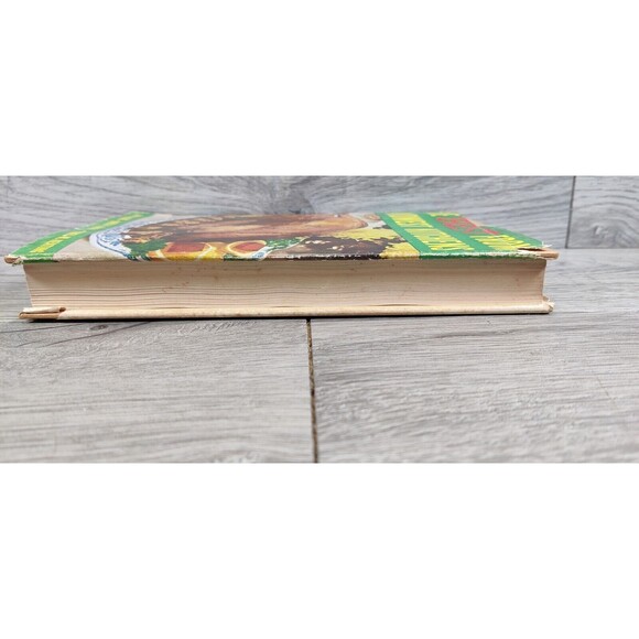 The Best From Midwest Kitchens by Lothe, Griem and Keating 1946-Cookbook - Picture 5 of 15